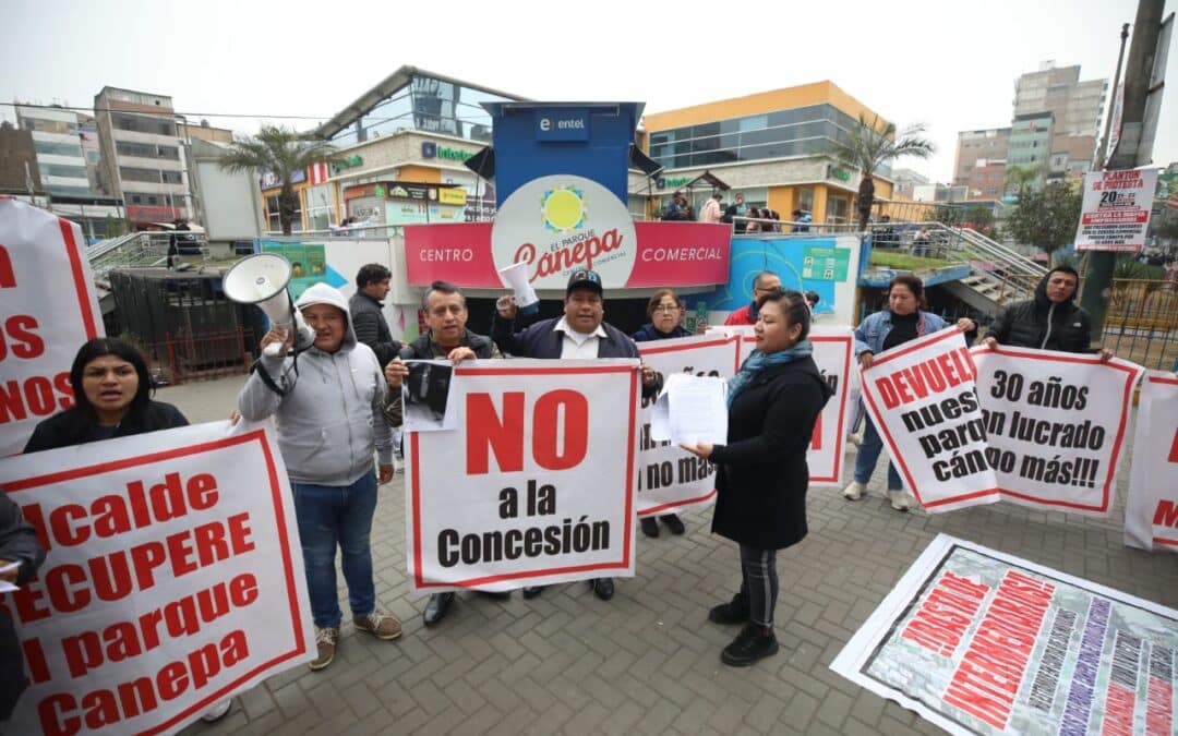 Del caos al brillo navideño